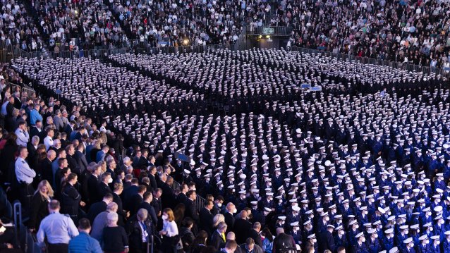 Großer Tag für die nordrhein-westfälische Polizei: 2.770 Frauen und Männer legen bei zentraler Feier in Köln ihren Diensteid ab