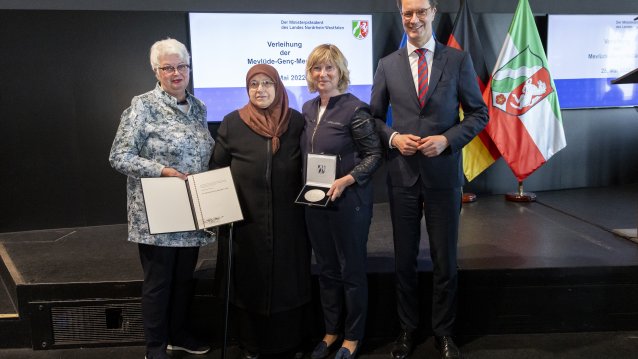 Integrationsprojekt PerMenti mit Mevlüde-Genç-Medaille des Landes Nordrhein-Westfalen geehrt