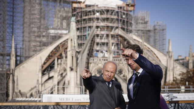 Ministerpräsident Hendrik Wüst besucht die Kathedrale Notre-Dame in Paris