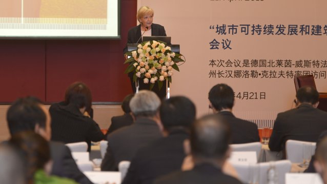 Ministerpräsidentin Hannelore Kraft eröffnet die Konferenz „Nachhaltige Stadtentwicklung und energieeffizientes Bauen“ in Peking
