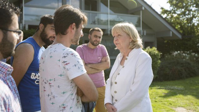 Ministerpräsidentin Hannelore Kraft besucht die Flüchtlingseinrichtung "Glunzdorf"