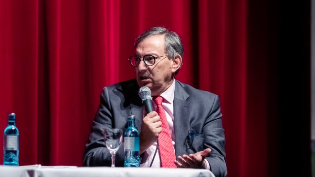 Impressionen der Lesung "Gegen das Vergessen" und Impressionen der Fotoausstellung SURVIVORS in Essen