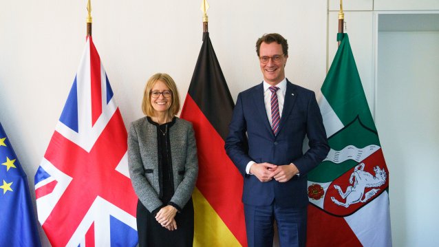 Ministerpräsident Wüst empfängt die Botschafterin des Vereinigten Königreichs Jill Gallard