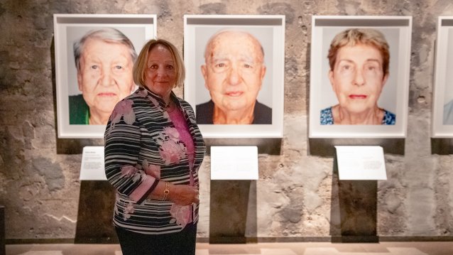 Impressionen der Lesung "Gegen das Vergessen" und Impressionen der Fotoausstellung SURVIVORS in Essen