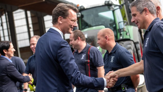 Ministerpräsident Wüst und Ministerin Gorißen würdigen die wichtige Arbeit der Landwirtinnen und Landwirte