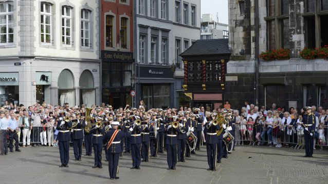 König Carl Gustaf und Königin Silvia von Schweden besuchen Aachen