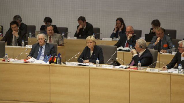 Ministerpräsidentin Kraft hält im Regionalparlament von Nord-Pas de Calais einen Vortrag zur Energiewende.