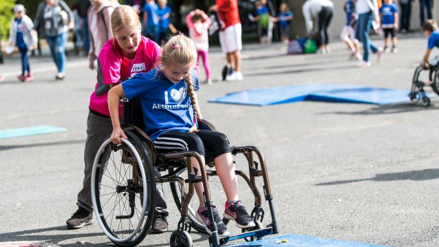 „Gemeinsam stark – inklusives Sportfest für die ganze Familie“ mit großem Erfolg gestartet