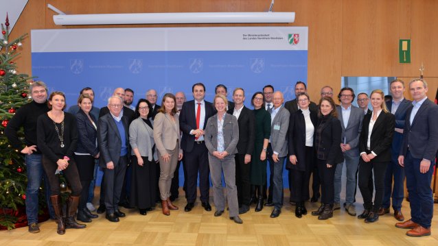 Landesregierung startet zweite Dialogrunde mit dem Beirat „Medien-Digital-Land NRW“ 