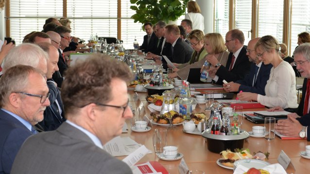 Runder Tisch für Flüchtlings- und Integrationsfragen