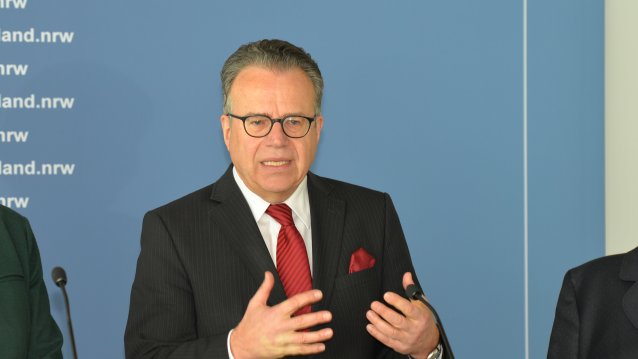 Studifinder künftig bundesweit: Land NRW und Bundesagentur für Arbeit unterzeichnen Kooperationsvereinbarung