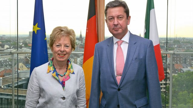 Europaministerin Schwall-Düren empfängt Generalkonsul Sedykh in der Staatskanzlei