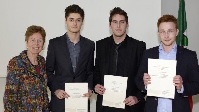 Ministerin Schwall-Düren zeichnet die Gewinner im Schülerfoto- und Kurzfilmwettbewerb „Eurovisions“ aus, 24.01.2014