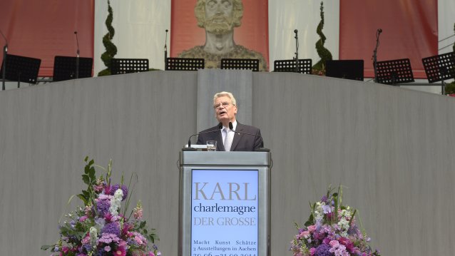 Ministerin Schäfer eröffnet Ausstellungs-Trilogie zum Karlsjahr 2014 in Aachen, 19.06.2014