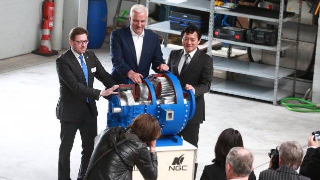 Wirtschaftsminister Duin und Generalkonsul Feng besuchen NGC Europe