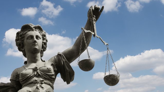 Bild Justitia mit Waage
