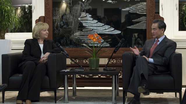 Politisches Gespräch zwischen Ministerpräsidentin Hannelore Kraft und dem chinesischen Außenminister WANG Yi.