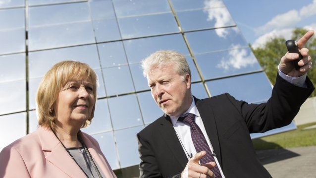 Ministerpräsidentin Hannelore Kraft besucht das DLR in Köln