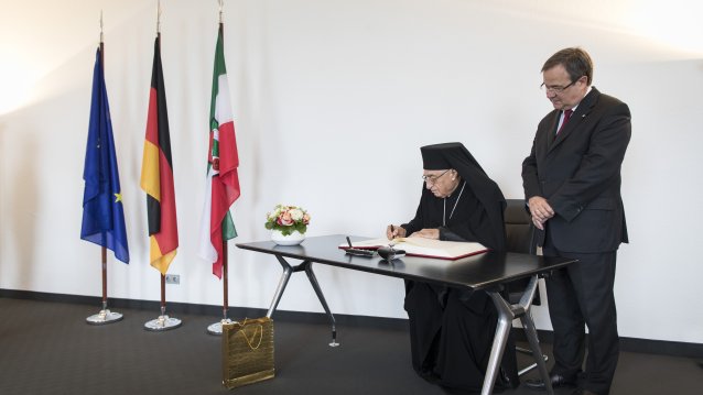 Ministerpräsident Laschet empfängt den  Patriarchen der Melkitischen Griechisch-Katholischen Kirche aus Damaskus 