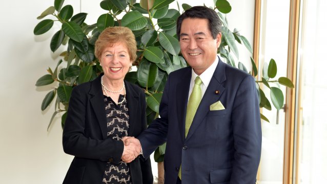 Besuch des Parlamentarischen Vizeministers des Auswärtigen Amtes von Japan, Takao Makino