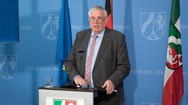 Presse-Briefing zum Corona-Virus: Gesundheitsminister Karl-Josef Laumann