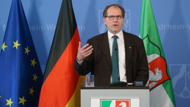 Hochschulen in Nordrhein-Westfalen halten am digitalen Sommersemester fest