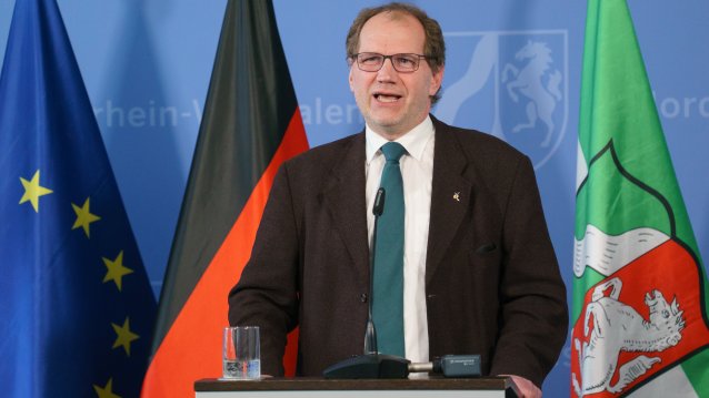 Hochschulen in Nordrhein-Westfalen halten am digitalen Sommersemester fest