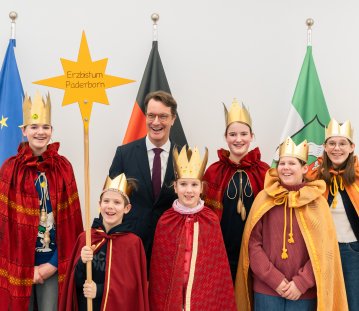 Ministerpräsident Hendrik Wüst empfängt Sternsinger