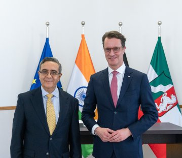 Ministerpräsident Hendrik Wüst empfängt den Botschafter der Republik Indien zum Antrittsbesuch