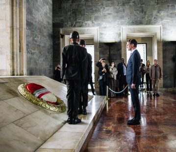 Kranzniederlegung am Atatürk-Mausoleum Anıtkabir