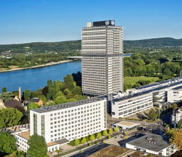 Luftbild des Langen Eugen in Bonn