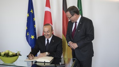 Gedenkfeier zum 25. Jahrestag des Brandanschlags von Solingen