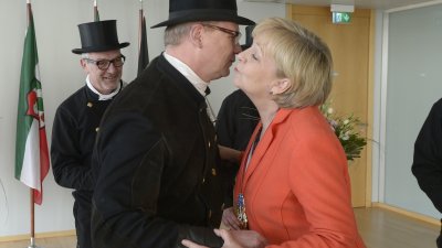 Schornsteinfeger besuchen zum Neuen Jahr die Staatskanzlei