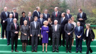 Gruppenfoto anlässlich eines Mittagessens mit dem Deutsch-Spanischen Unternehmerrat auf Einladung von Liz Mohn.