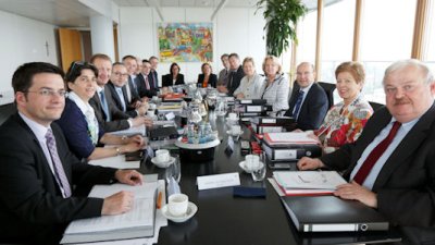 1. Kabinettsitzung, 26.06.2012