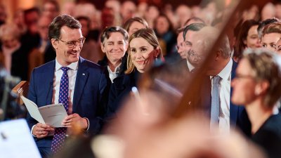 Ministerpräsident Hendrik Wüst lädt zum Adventskonzert in den Dom zu Paderborn 