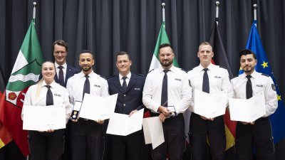 Ministerpräsident Wüst verleiht 25 Personen die Rettungsmedaille des Landes Nordrhein-Westfalen