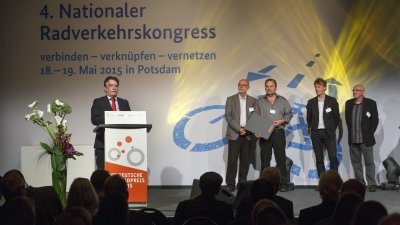 NRW-Verkehrsminister Michael Groschek bei seiner Rede