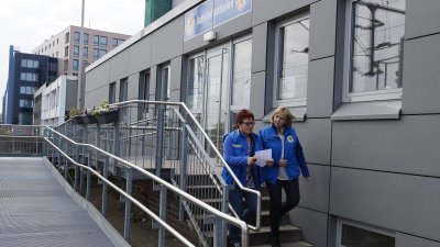 Ministerpräsidentin Hannelore Kraft beim TatKraft-Einsatz in Dortmund