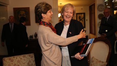Bilaterales Gespräch von Ministerpräsidentin Hannelore Kraft mit Senatorin Isabel Allende