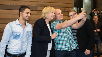 Ministerpräsidentin Hannelore Kraft informiert sich in Euskirchen über das Thema "unbegleitete minderjährige Flüchtlinge"