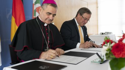 Nordrhein-Westfalen und Vatikan fördern weiterhin Katholische Theologie am Standort Bochum