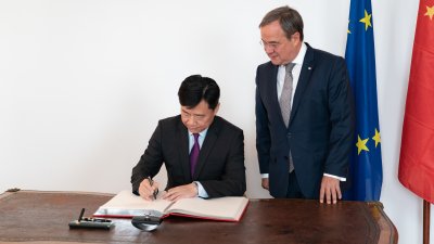 Ministerpräsident Armin Laschet trifft den Botschafter der Volksrepublik China WU Ken