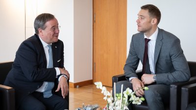 Manuel Neuer erhält den Verdienstorden des Landes Nordrhein-Westfalen