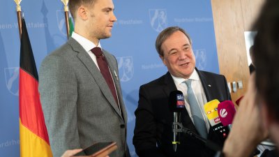 Manuel Neuer erhält den Verdienstorden des Landes Nordrhein-Westfalen