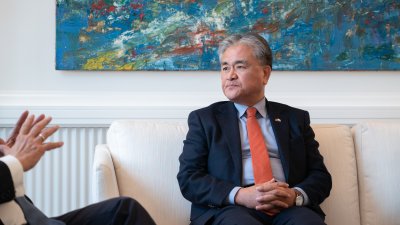 Ministerpräsident Armin Laschet empfängt den Botschafter der Republik Korea in Deutschland zu seinem Antrittsbesuch