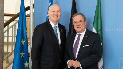 Ministerpräsident Laschet empfängt den Gouverneur des US-Bundesstaates Nebraska