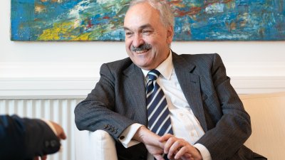 Ministerpräsident Armin Laschet empfängt den Botschafter von Argentinien in Deutschland, Pedro Raúl Villagra Delgado, zu seinem Antrittsbesuch