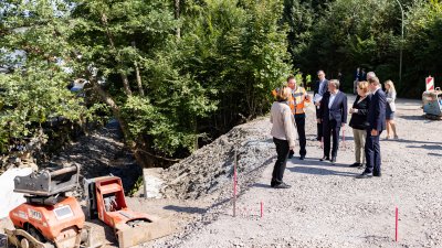 Bundeskanzlerin Angela Merkel und Ministerpräsident Armin Laschet im Märkischen Kreis und in Hagen