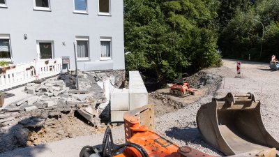 Bundeskanzlerin Angela Merkel und Ministerpräsident Armin Laschet im Märkischen Kreis und in Hagen